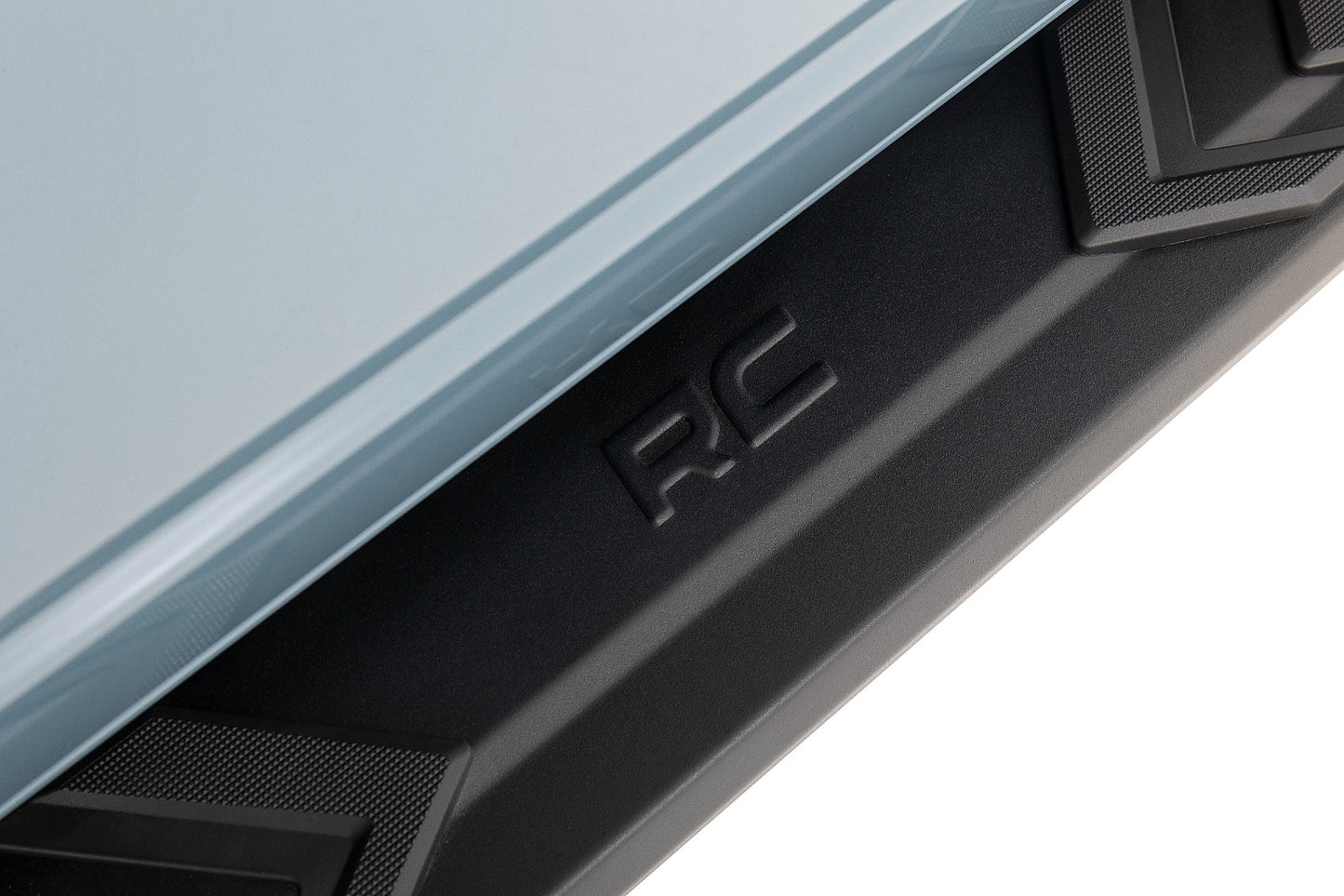 Rough Country BA2 Running Boards Side Step Bars 4-Door Ford Bronco 21-Up Rough Country