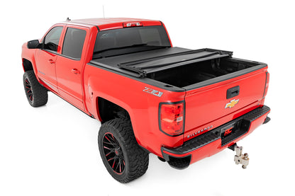 Soft Tri-Fold Bed Cover 5 Foot 9 Inch Bed Silverado/Sierra 1500 (14-18 & Classic) Rough Country-2