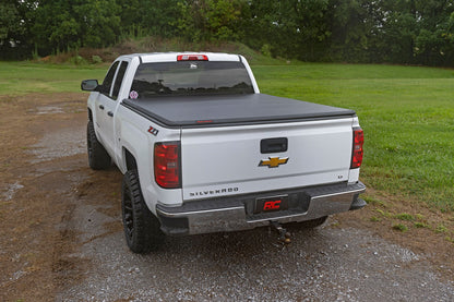 Soft Tri-Fold Bed Cover 6 Foot 7 Inch Bed Silverado/Sierra 1500/2500HD/3500HD (14-19 & Classic) Rough Country-5