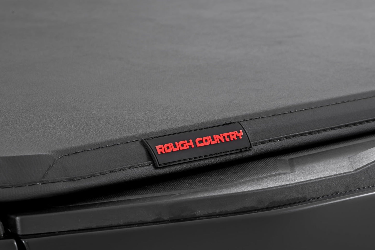 Soft Tri-Fold Bed Cover 5 Foot Bed Chevy/GMC Canyon/Colorado 2WD/4WD (23-26) Rough Country-4