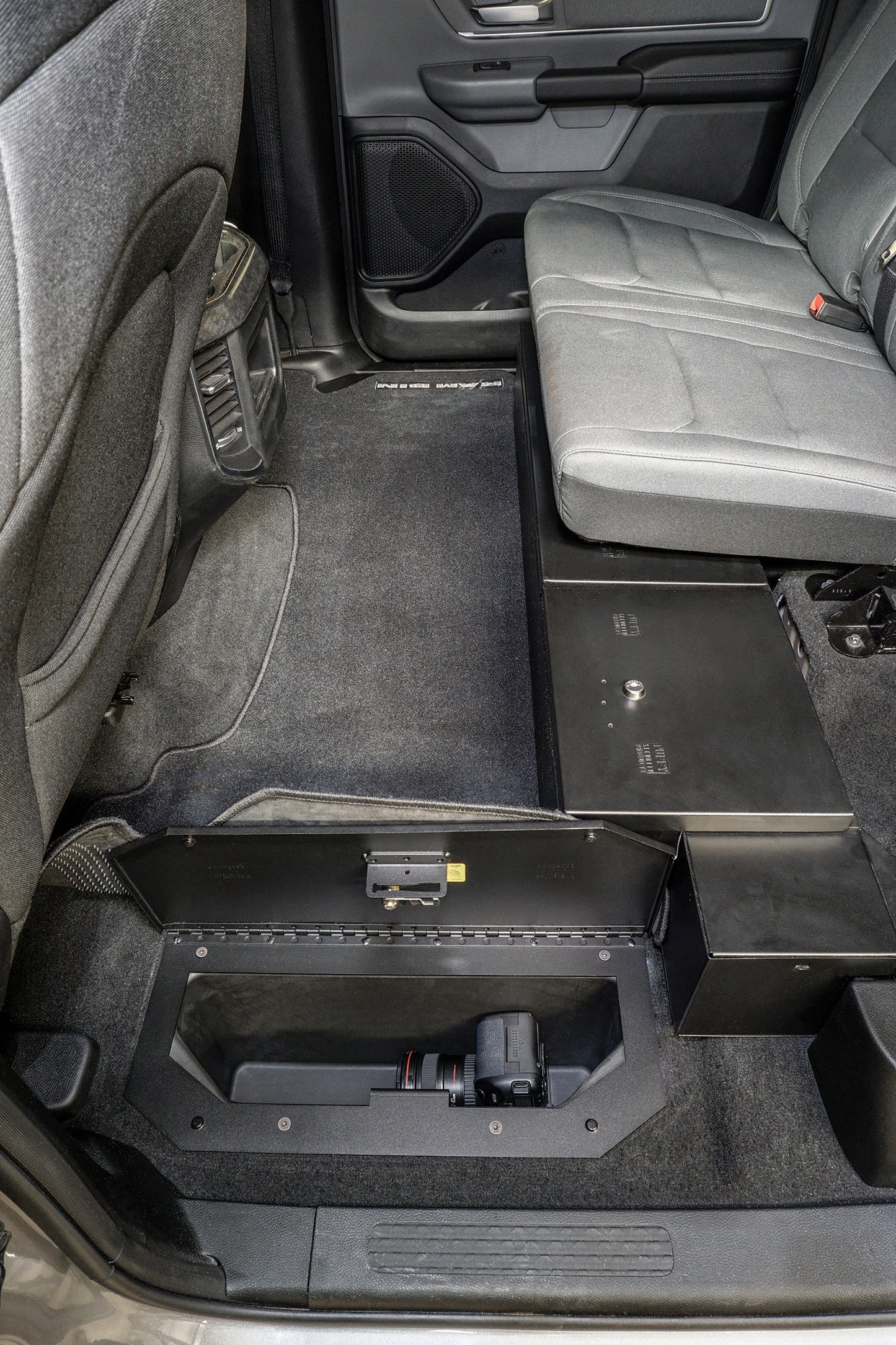 In-Floor Locking Cargo Lid 19-27 1500 Crew CabBlack, Pair) Tuffy Security-17