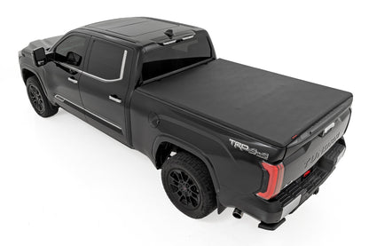 Soft Tri-Fold Bed Cover With & W/O OE Rails 6 Foot 7 Inch Bed Toyota Tundra (22-26) Rough Country-2