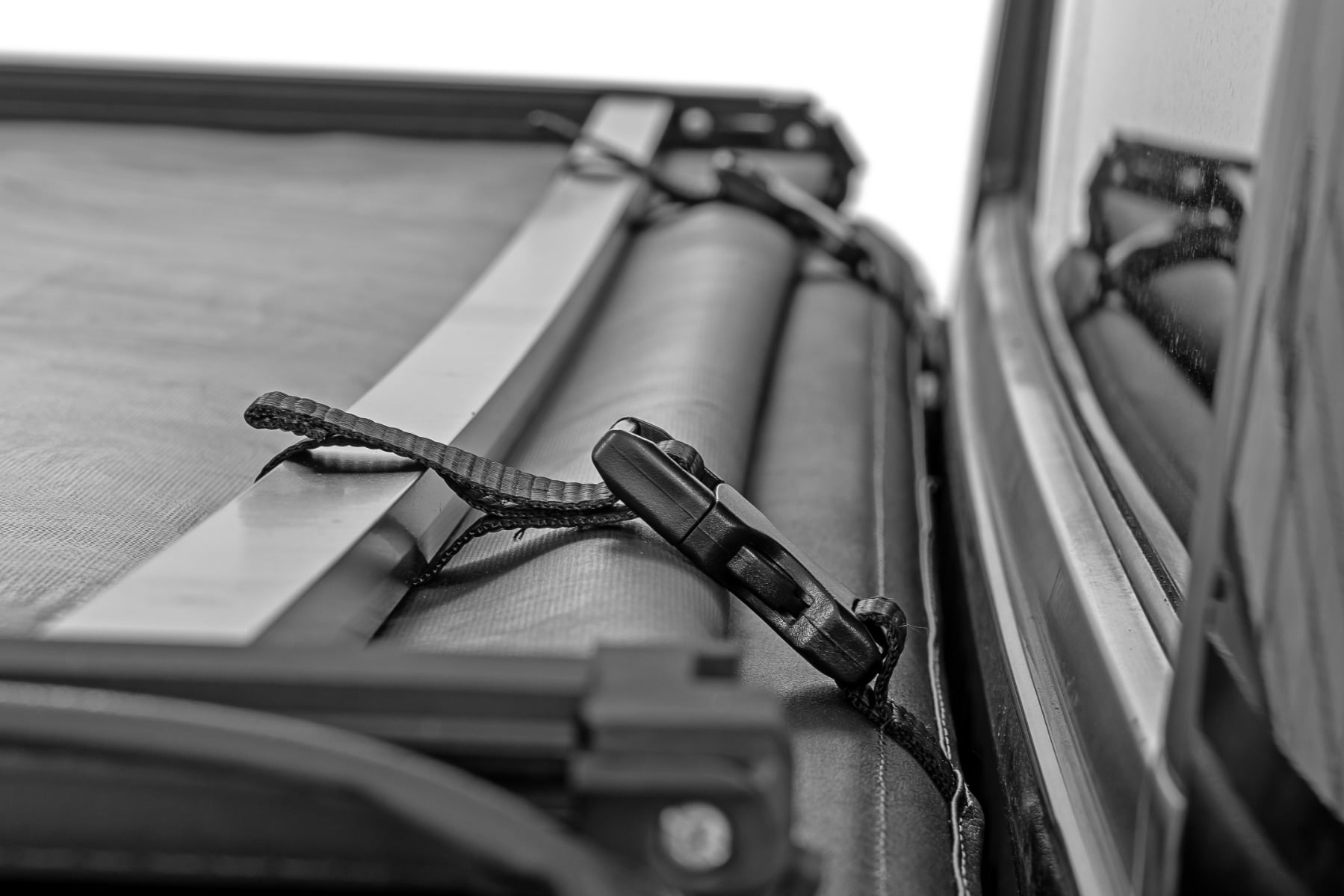 Soft Tri-Fold Bed Cover With & W/O OE Rails 6 Foot 7 Inch Bed Toyota Tundra (22-26) Rough Country-4