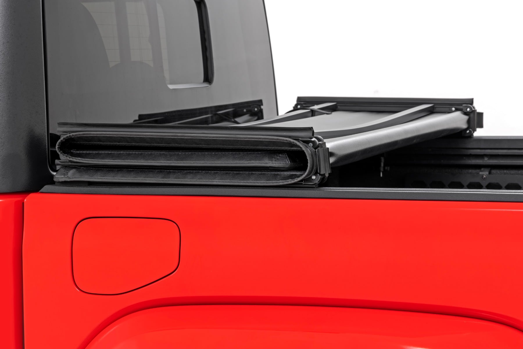 Soft Tri-Fold Bed Cover 5 Foot Bed Jeep Gladiator JT 4WD (2020-2025) Rough Country-3