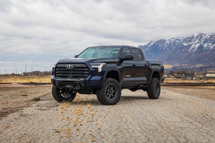 6 Inch MAX3.3 Suspension System 2022-2025 Toyota Tundra W/ Rear Coil Springs 2WD/4WD ReadyLIFT-1