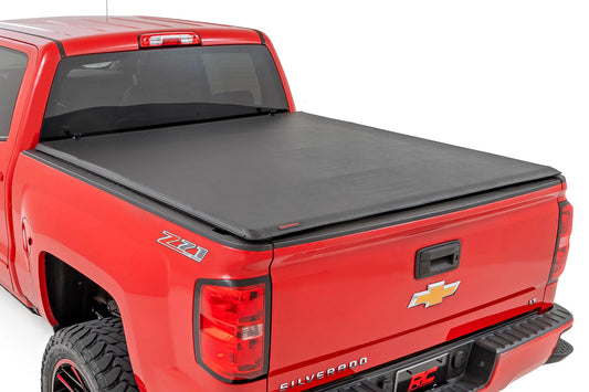Soft Roll Up Bed Cover 5 Foot 9 Inch Bed Silverado/Sierra 1500 (14-18 & Classic) Rough Country