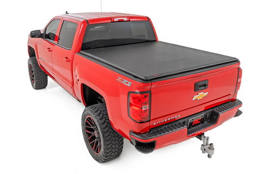 Soft Roll Up Bed Cover 5 Foot 9 Inch Bed Silverado/Sierra 1500 (14-18 & Classic) Rough Country-1