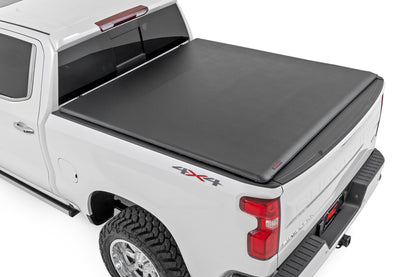 Soft Roll Up Bed Cover 5 Foot 10 Inch Bed Chevy/GMC Sierra 1500 (19-26)/Silverado 1500 (19-26) Rough Country