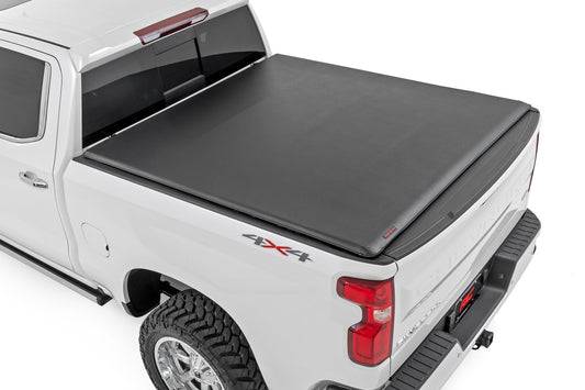 Soft Roll Up Bed Cover 5 Foot 10 Inch Bed Chevy/GMC Sierra 1500 (19-26)/Silverado 1500 (19-26) Rough Country
