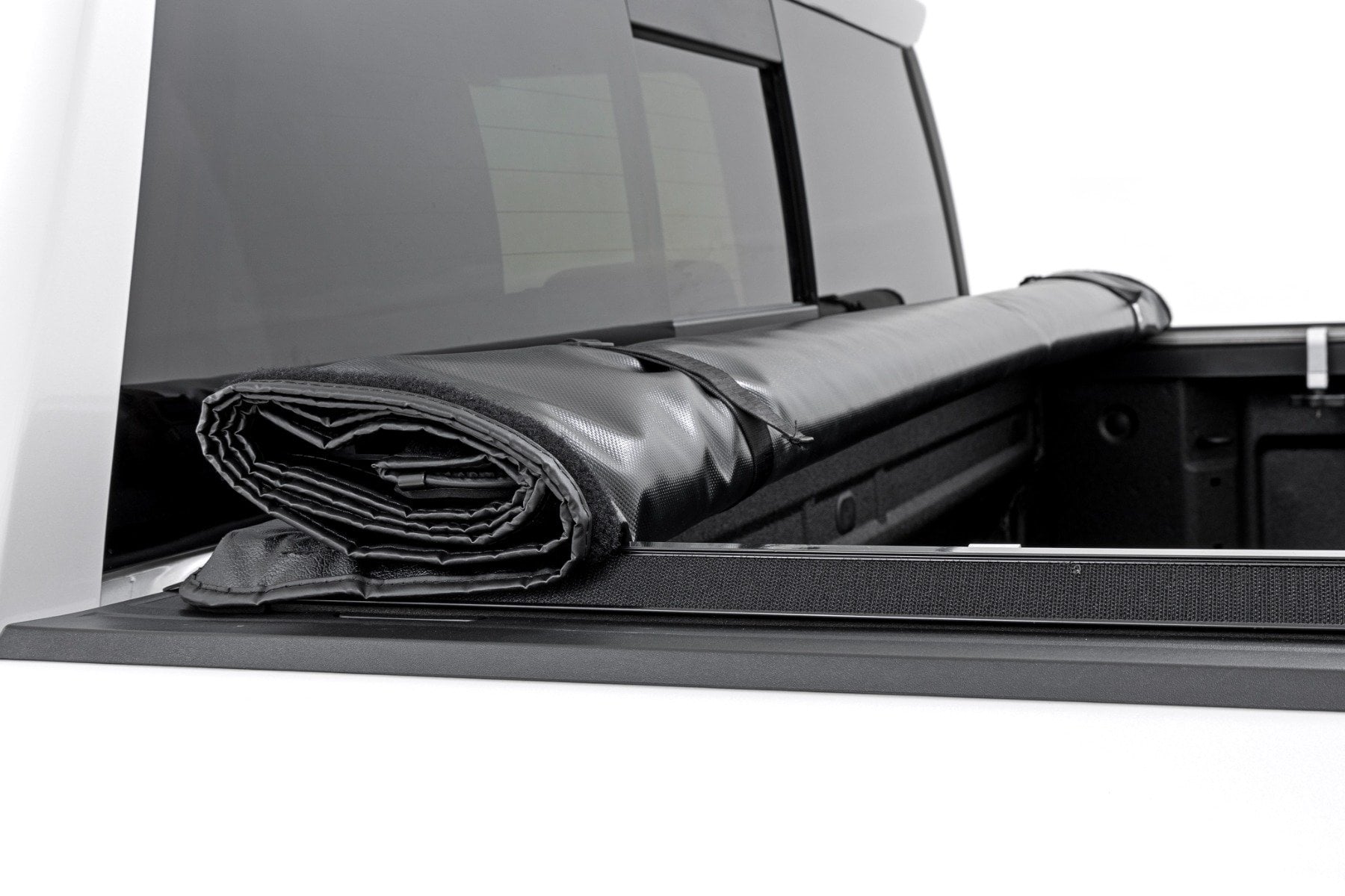 Soft Roll Up Bed Cover 5 Foot 10 Inch Bed Chevy/GMC Sierra 1500 (19-26)/Silverado 1500 (19-26) Rough Country-4