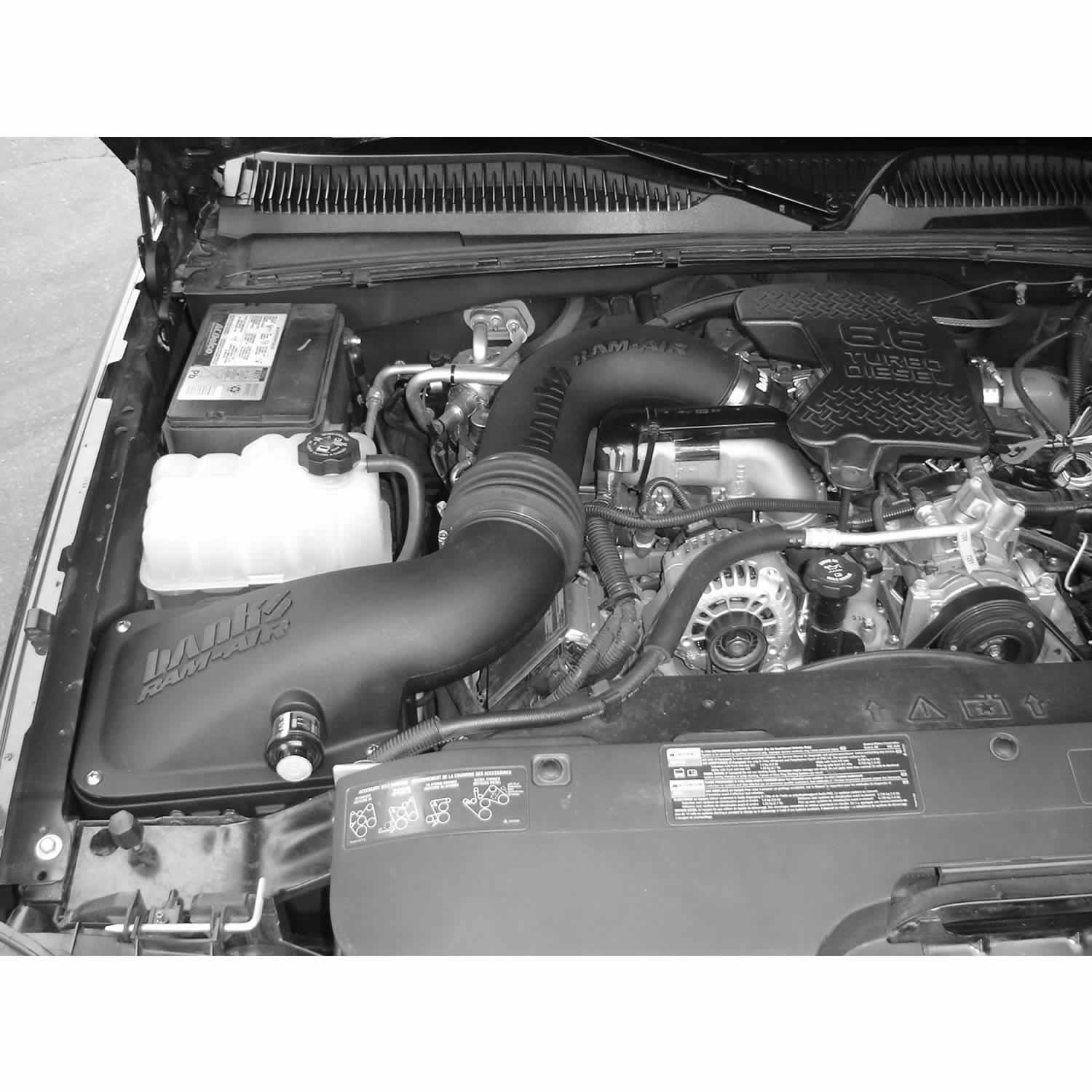 Ram-Air Cold-Air Intake System Dry Filter 04.5-05 Chevy/GMC 6.6L LLY Banks Power-3