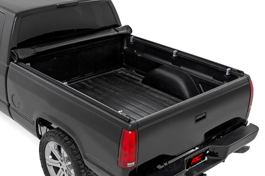 Soft Roll Up Bed Cover 6 Foot 7 Inch Bed Silverado/Sierra 1500 (00-06 & Classic) Rough Country-1