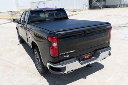 Soft Roll Up Bed Cover 6 Foot 7 Inch Bed Chevy/GMC Sierra 1500 (19-26)/Silverado 1500 (19-26) Rough Country-5