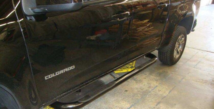 4000 Series SideSteps With Mounting Bracket Kit Powder Coat Black 2015-2026 Colorado/Canyon Go Rhino-1