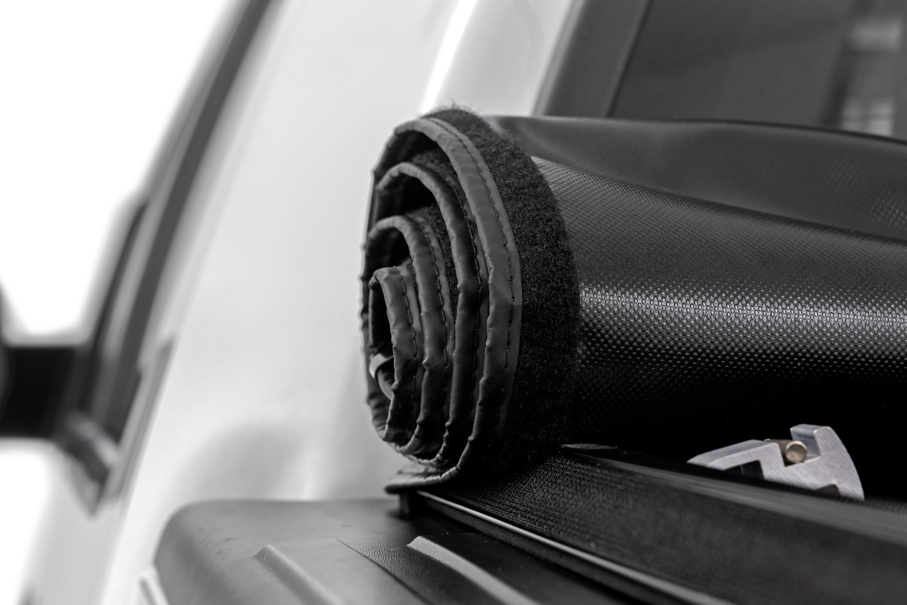 Soft Roll Up Bed Cover 5 Foot 7 Inch Bed Ford F-150 2WD/4WD (2004-2014) Rough Country-5