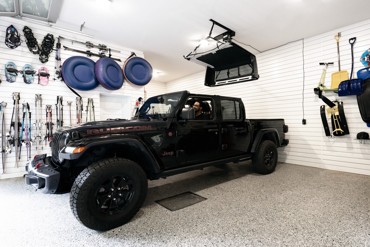 HOSS Hardtop Hoist Jeep 2018-26 Wrangler JL Black Bestop-1