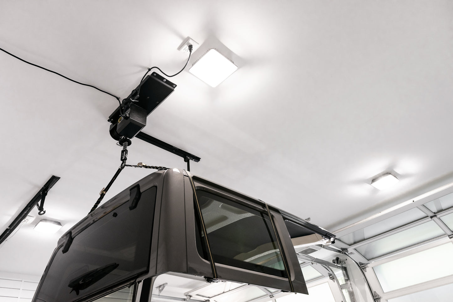 HOSS Hardtop Hoist Jeep 2018-26 Wrangler JL Black Bestop-12