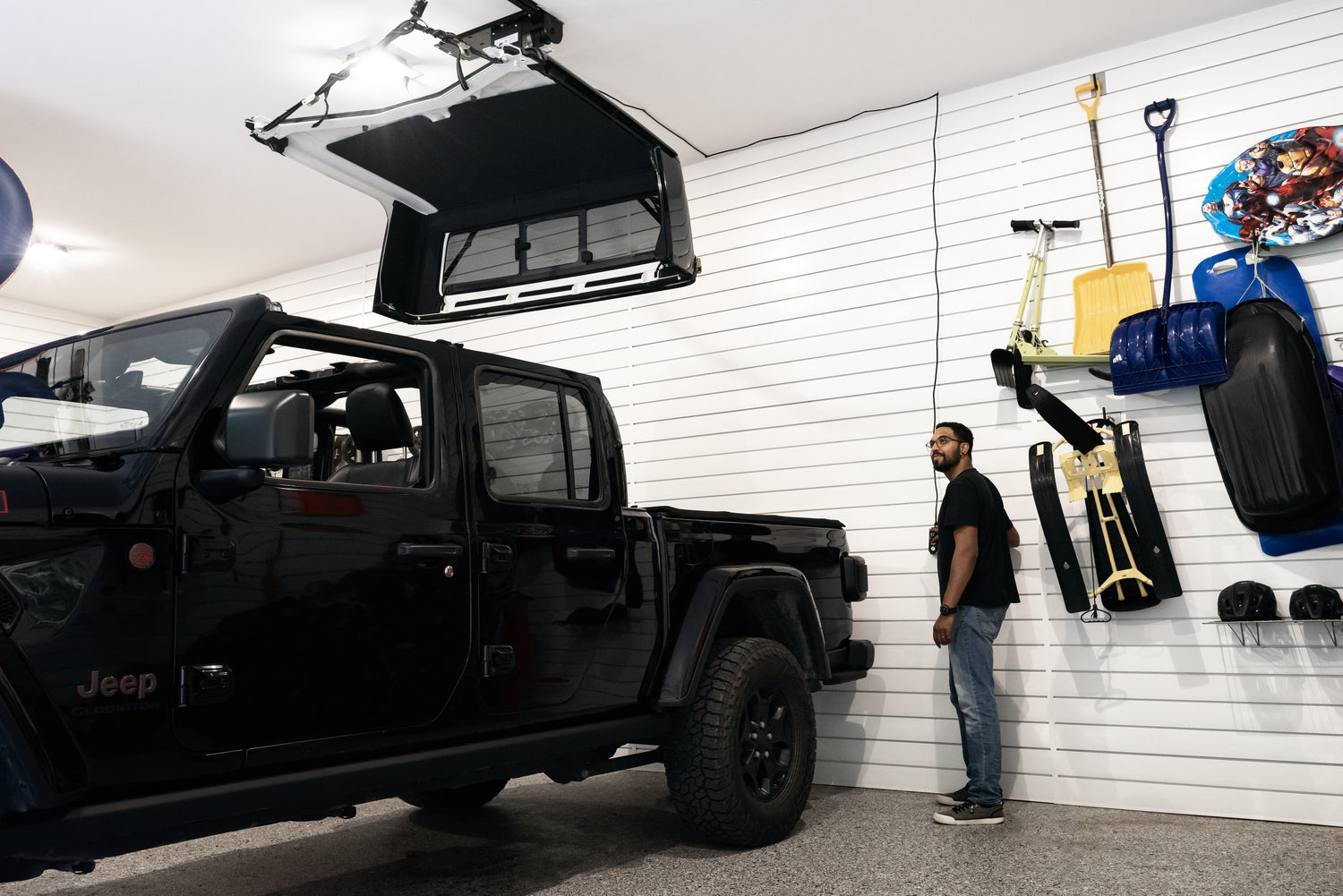 HOSS Hardtop Hoist Jeep 2018-26 Wrangler JL Black Bestop-3