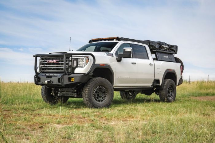 6 Inch Lift Kit 2020-2025 Silverado/Sierra 2500HD/3500HD W/ Falcon 2.1 Shocks ReadyLIFT-2