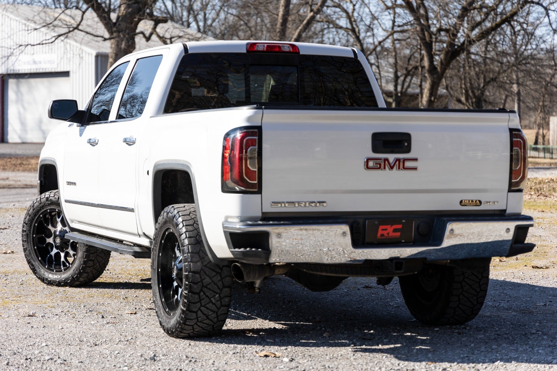 RPT2 Running Boards Crew Cab Silverado/Sierra 1500/2500HD/3500HD (07-18 & Classic) Rough Country-5