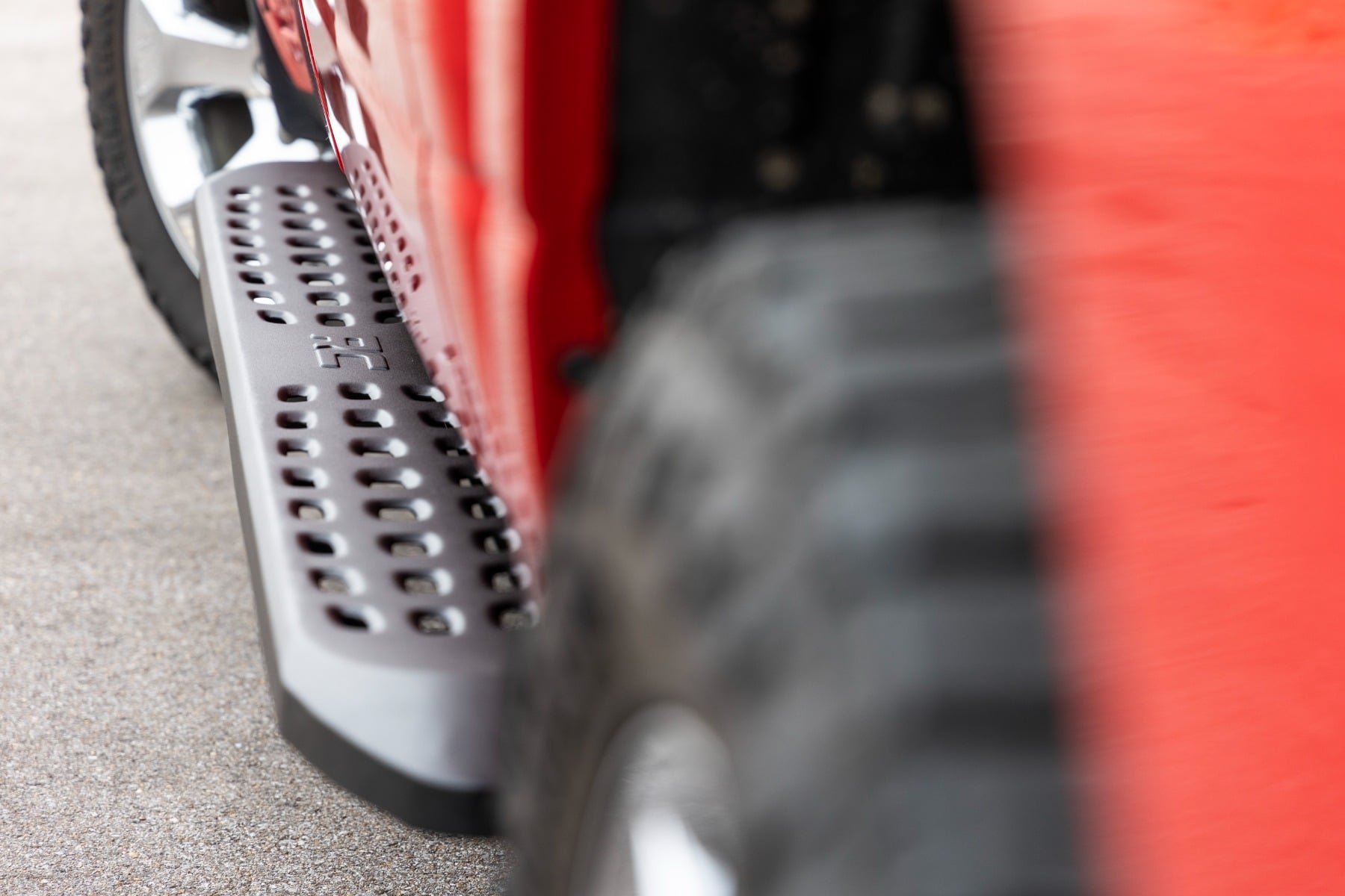 RPT2 Running Boards Crew Cab Black Ram 1500 (19-26)/1500 TRX (21-24) Rough Country-3