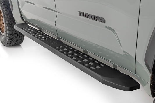 RPT2 Running Board Crew Cab Black Toyota Tundra 2WD/4WD (2022-2026) Rough Country