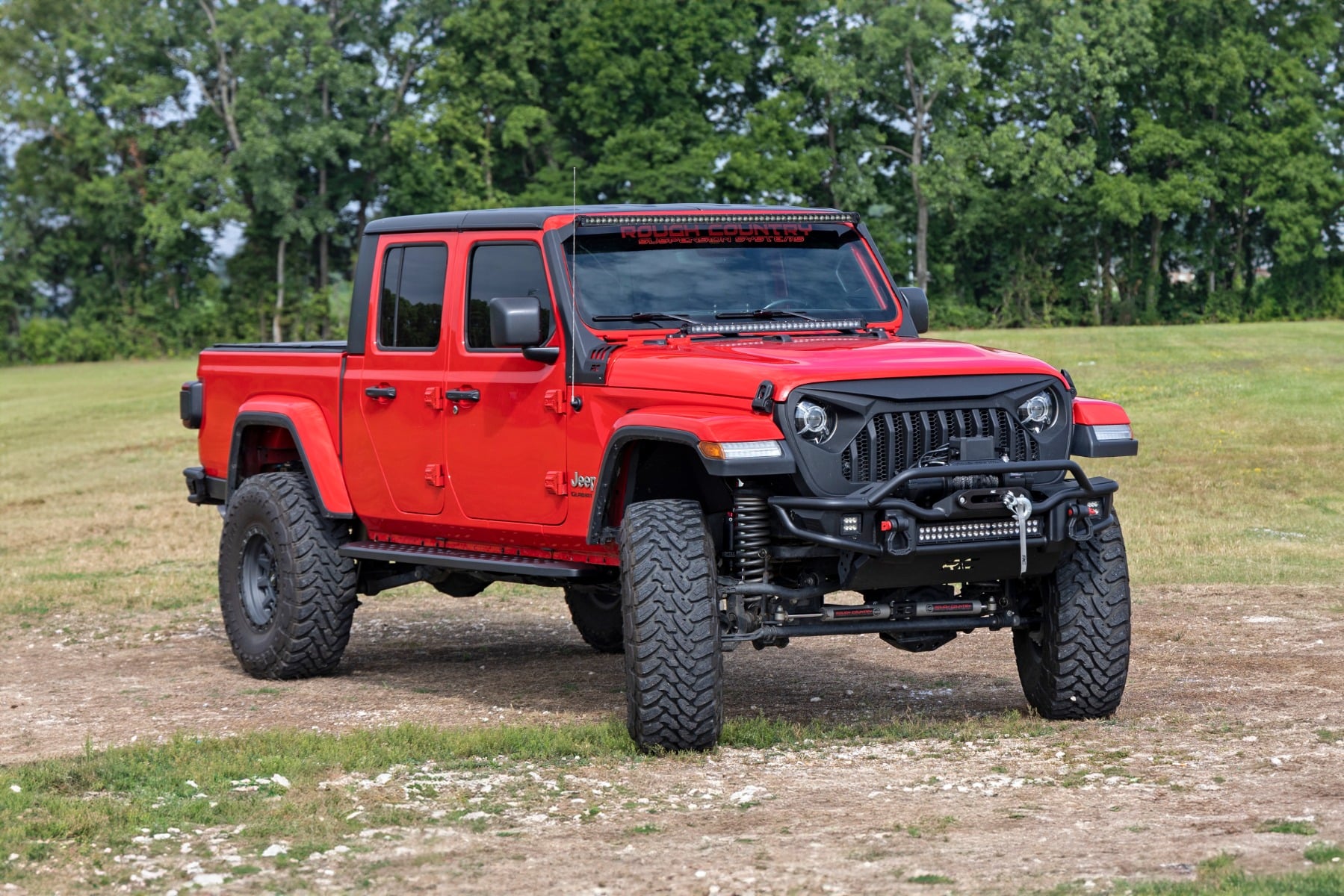 RPT2 Running Board Jeep Gladiator JT 4WD (2020-2025) Rough Country-5