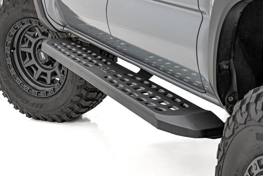 RPT2 Running Board Double Cab Black Toyota Tacoma 2WD/4WD (2016-2023) Rough Country
