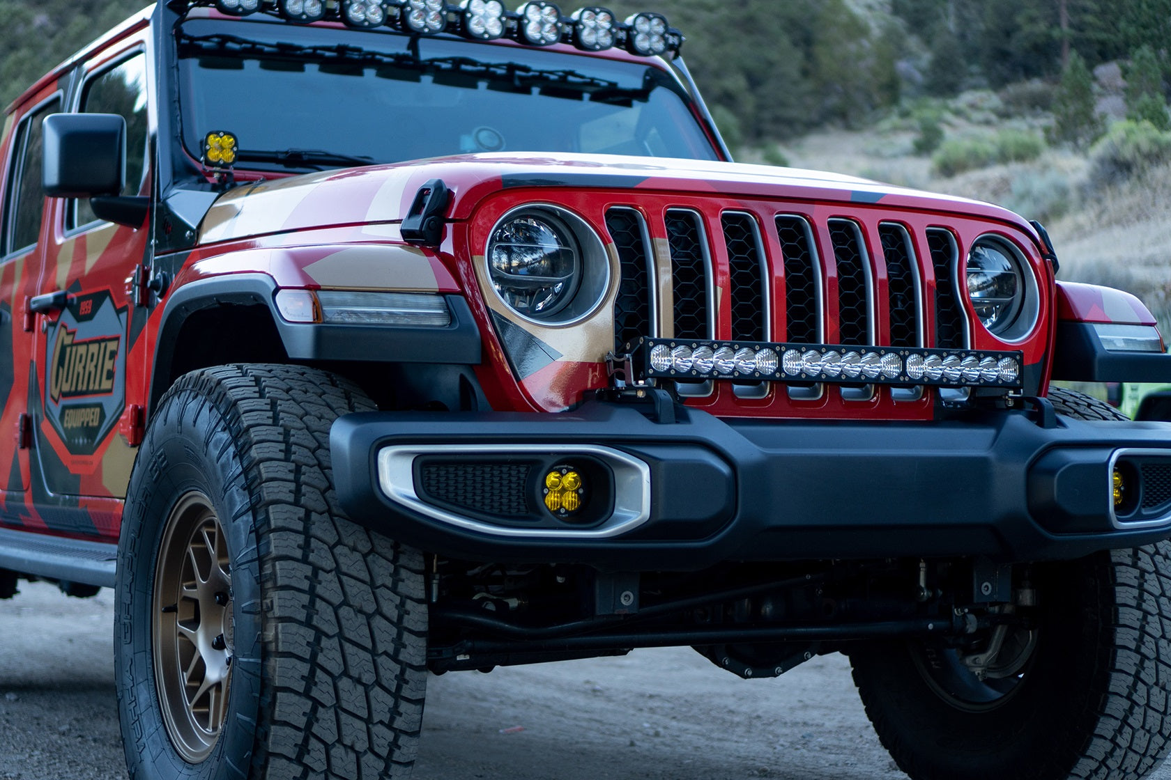 Jeep JL/JT 30 Inch OnX6+ Light Bar Kit w/Upfitter Baja Designs-2