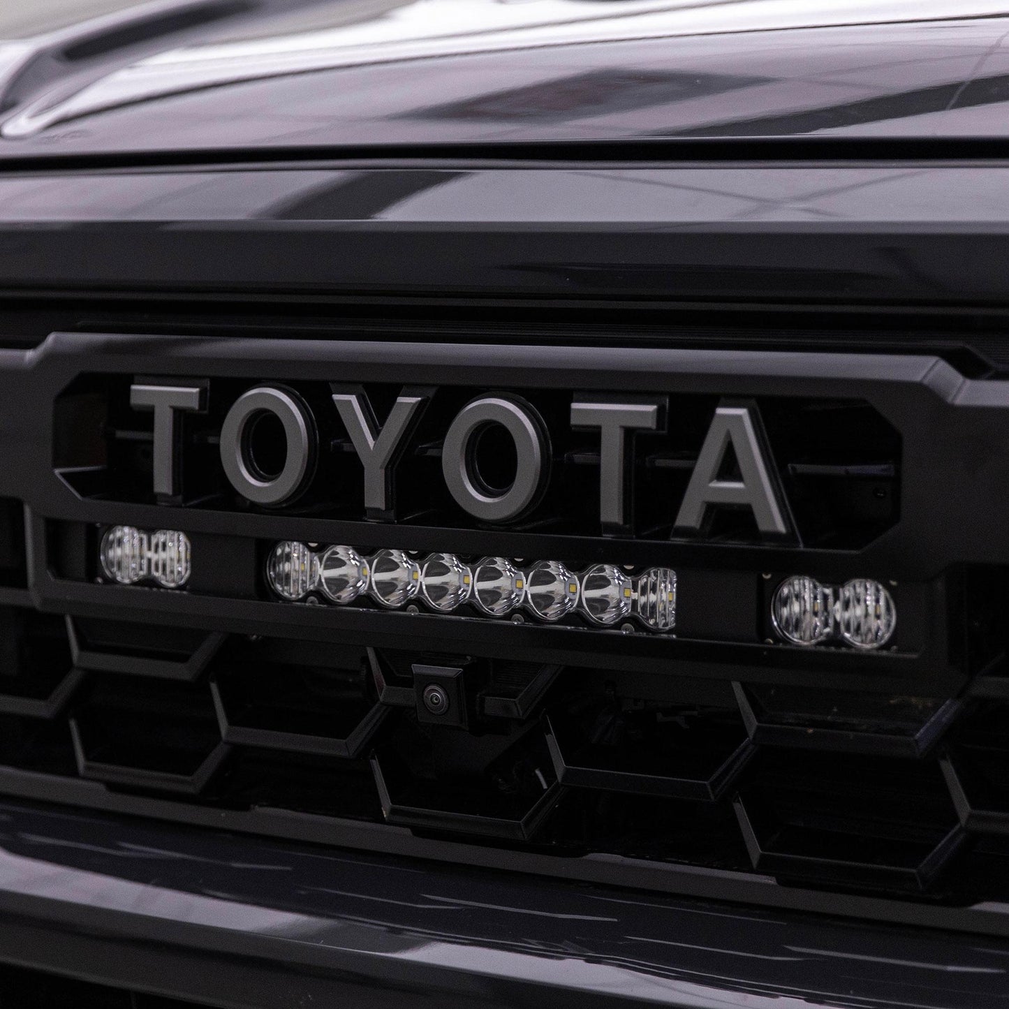S8 10-inch/S2 Pro Grille Light Kit 2024-On Toyota Tacoma TRD Pro Baja Designs-3