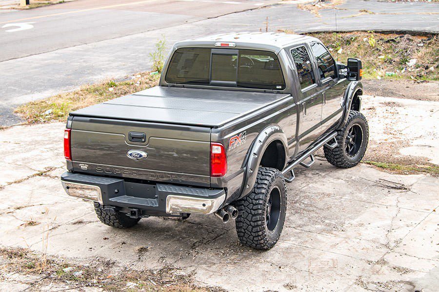 Hard Folding Bed Cover 6.7 Ft Bed 17-21 Ford Super Duty 2WD/4WD Rough Country-2
