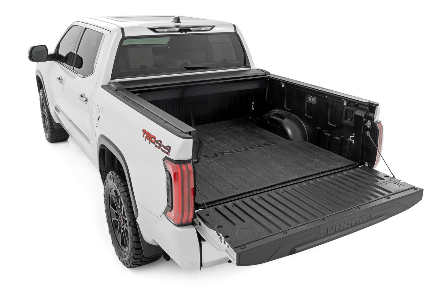 Rough Country Retractable Bed Cover 5 Foot 7 Inch Bed Toyota Tundra (2022-2023) Rough Country