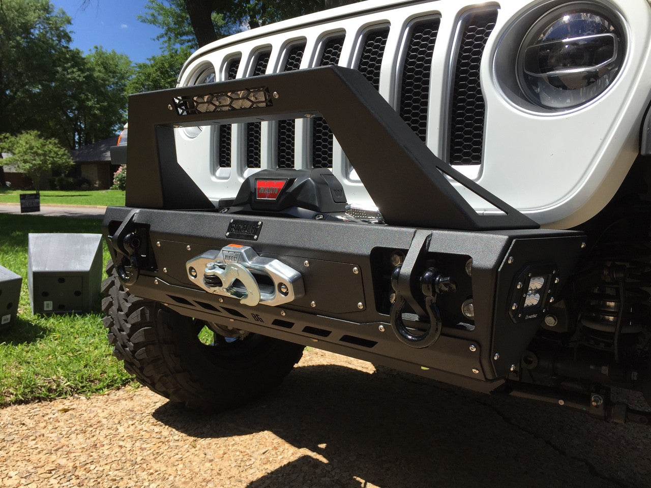 2018-2025 Jeep Wrangler JL Front Bumper Stubby with Push Bar End Cap Light Cutouts Bodyguard Bumpers-5