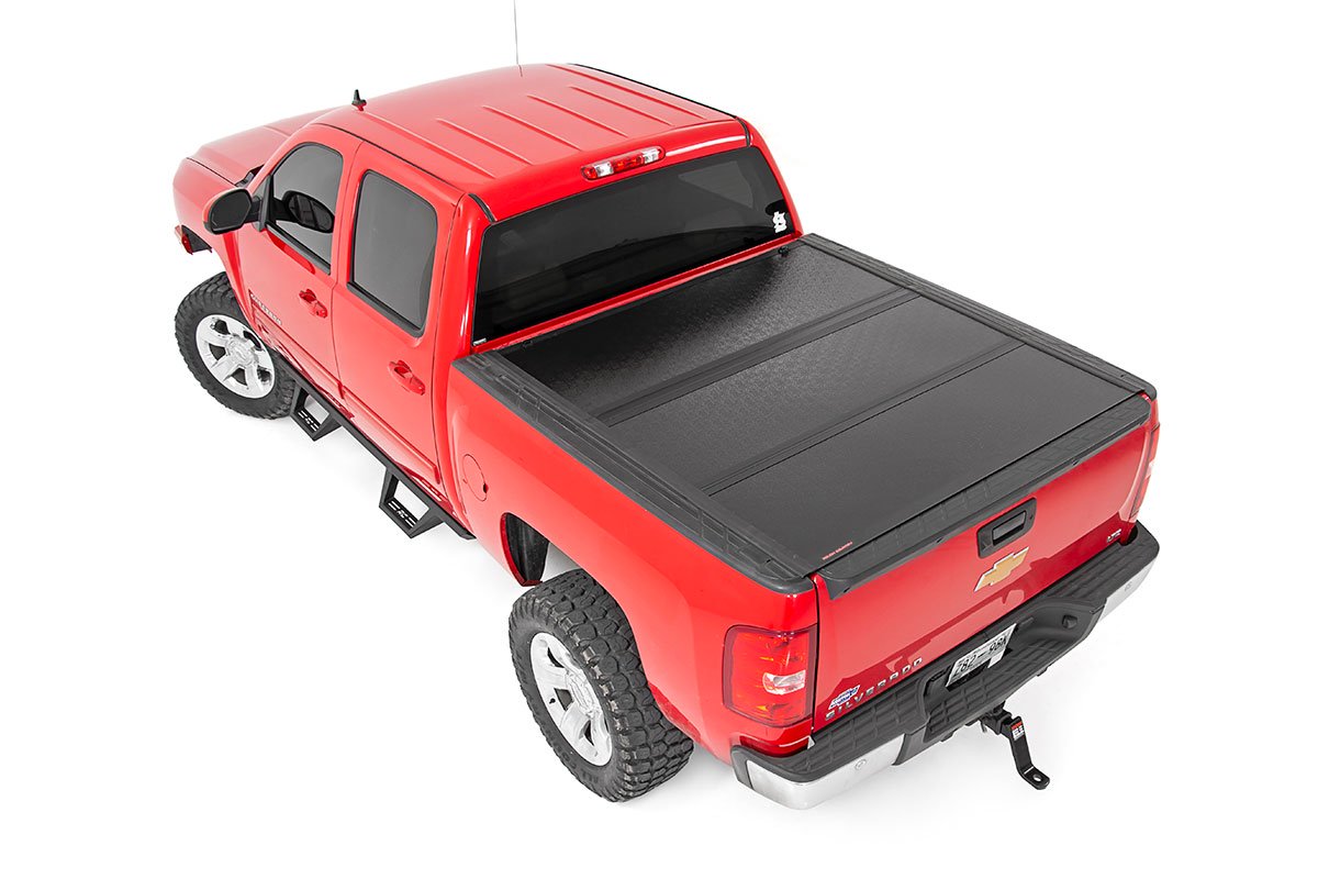 Rough Country Low Profile Hard Tri-Fold Tonneau Cover 07-13 1500 5.5 Foot Bed w/Rail Caps Rough Country