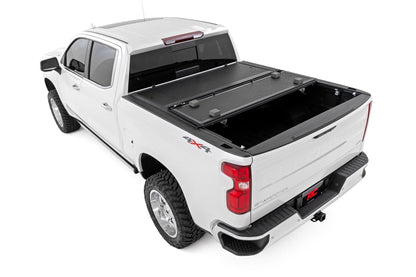 Hard Low Profile Bed Cover 5 Foot 9 Inch Bed Rail Caps Silverado/Sierra 1500/2500HD/3500HD (14-19 & Classic) Rough Country-3