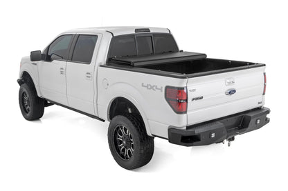 Hard Low Profile Bed Cover 5 Foot 7 Inch Bed Ford F-150 2WD/4WD (2004-2014) Rough Country-4