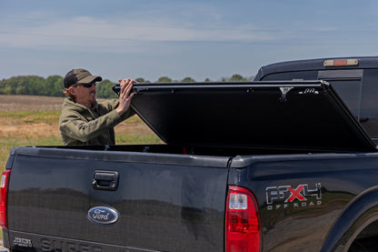 Hard Low Profile Bed Cover 6 Foot 10 Inch Bed Ford F-250/F-350 Super Duty (99-16) Rough Country-4