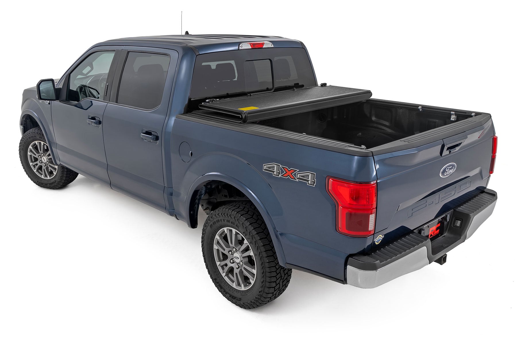 Hard Low Profile Bed Cover 5 Foot 7 Inch Bed Ford F-150 (21-26)/F-150 Lightning (22-26) Rough Country-2