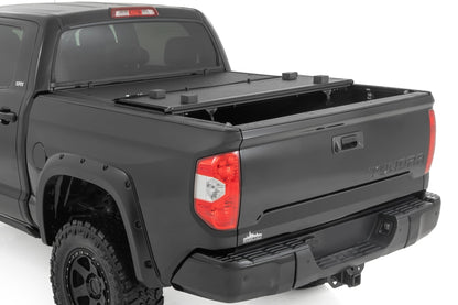 Hard Low Profile Bed Cover 5 Foot 7 Inch Bed Toyota Tundra 2WD/4WD (2007-2021) Rough Country-1