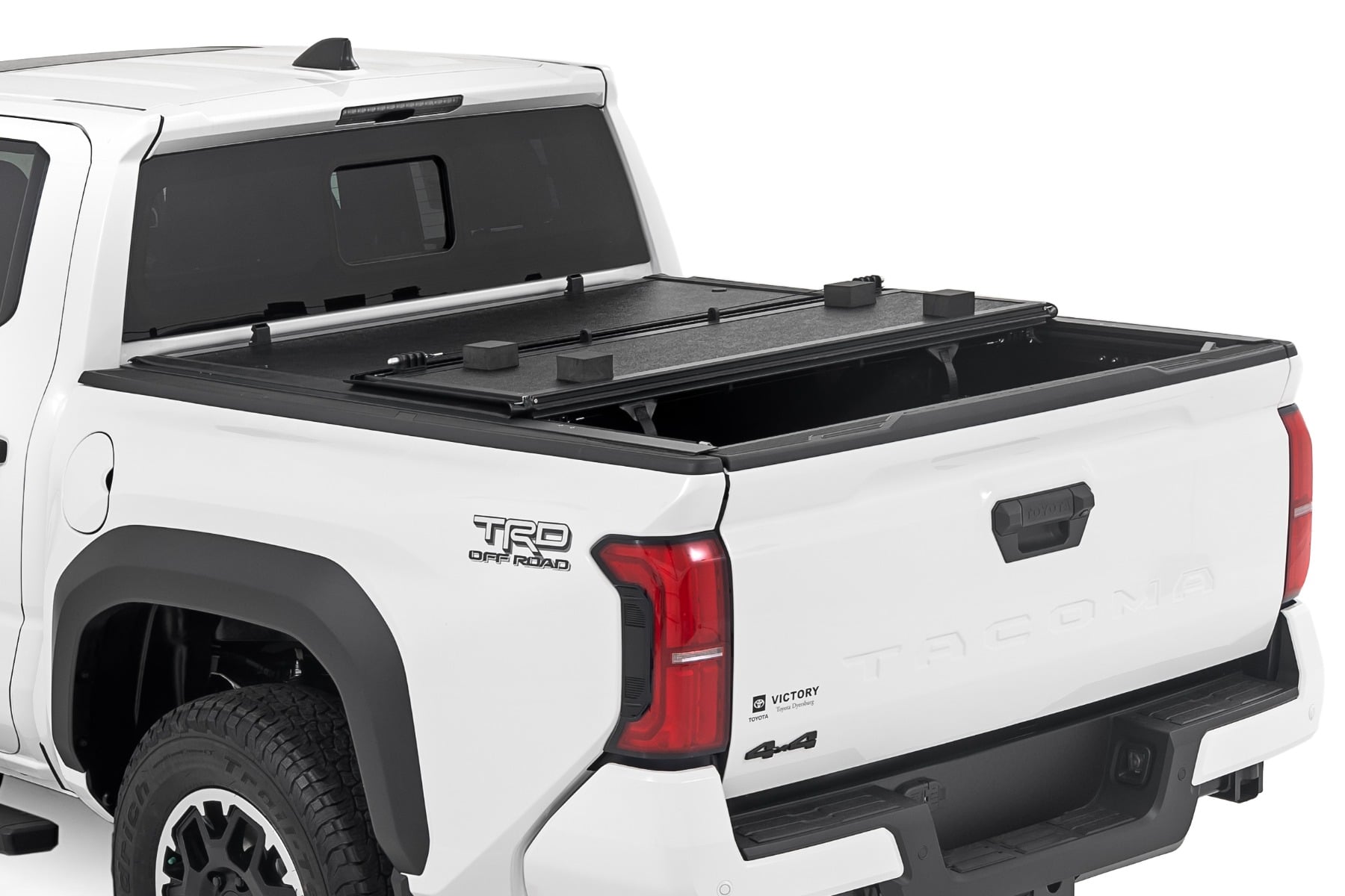 Hard Low Profile Bed Cover 5 Foot Bed Toyota Tacoma 2WD/4WD (2024-2026) Rough Country-1