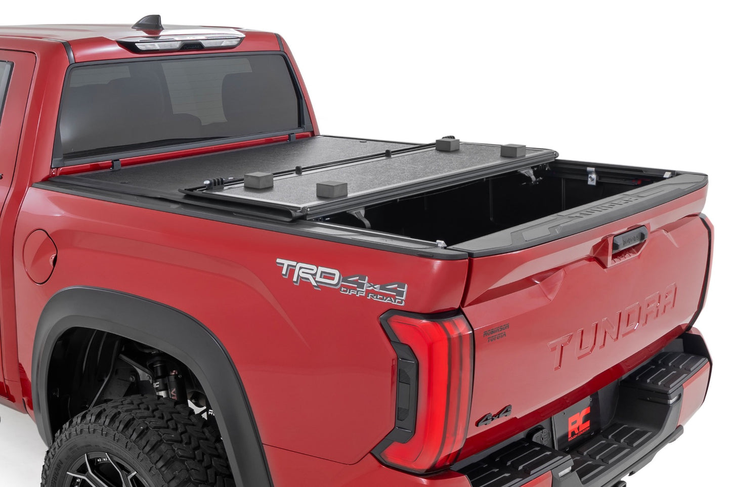 Hard Low Profile Bed Cover 5 Foot 7 Inch Bed Cargo Mgmt Toyota Tundra (22-26) Rough Country-4