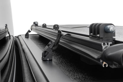 Hard Low Profile Bed Cover 5 Foot Bed Jeep Gladiator JT 4WD (2020-2025) Rough Country-5