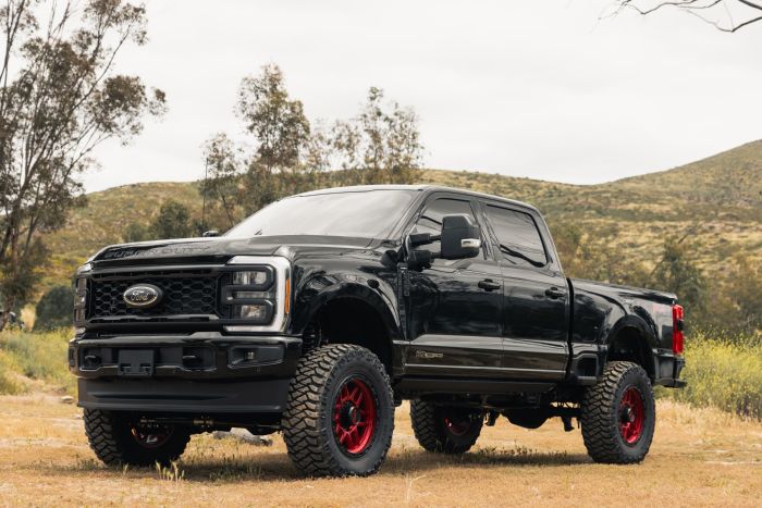 6 Inch Coil Spring Lift Kit With Falcon Shocks 2023-2025 Ford F-250/F-350 Super Duty 4WD ReadyLIFT-1