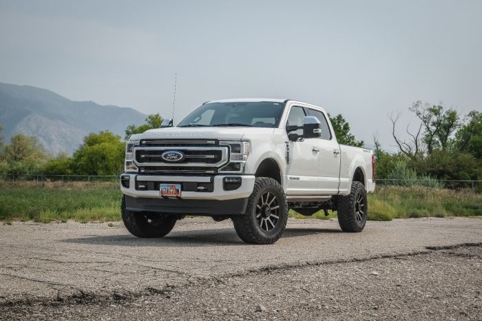 4 Inch Coil Spring Lift Kit With Falcon Shocks 2017-2022 Ford F-350/F-250 Super Duty Diesel 4WD With Camper Spring Package ReadyLIFT-1