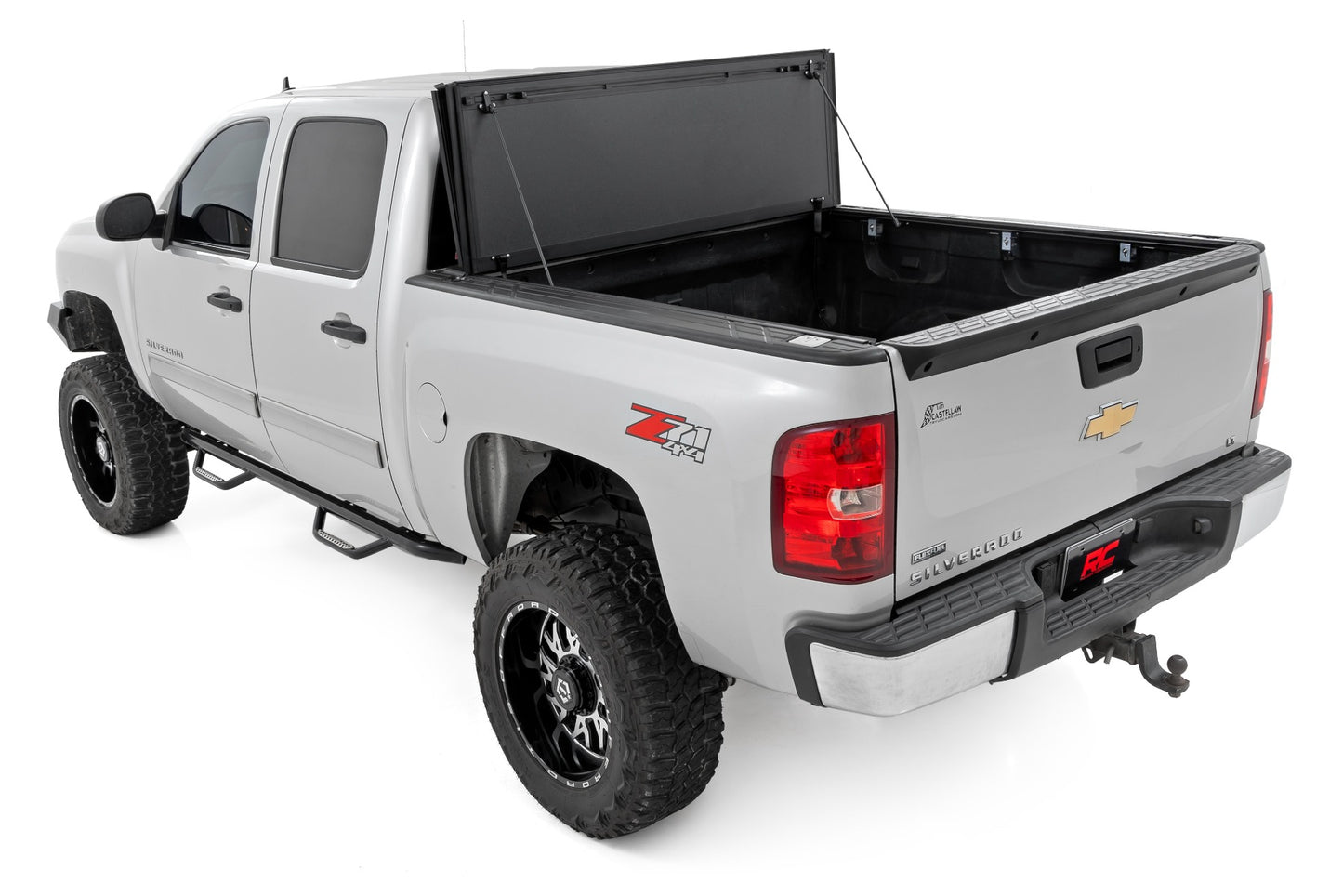 Hard Tri-Fold Flip Up Bed Cover 5 Foot 9 Inch Bed Silverado/Sierra 1500 (07-13) Rough Country-5