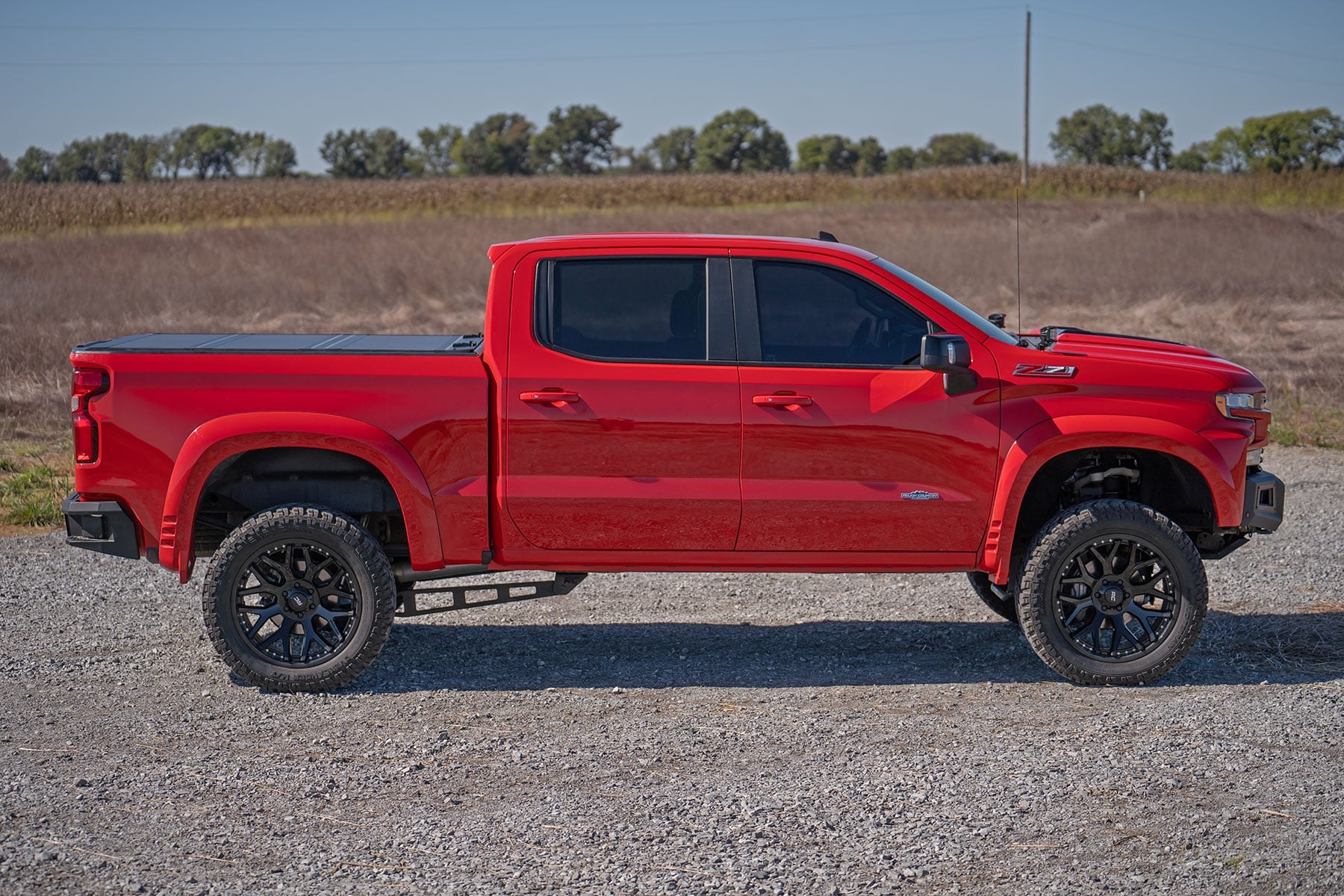 Hard Tri-Fold Flip Up Bed Cover 5 Foot 10 Inch Bed Chevy/GMC Sierra 1500 (19-26)/Silverado 1500 (19-26) Rough Country-2