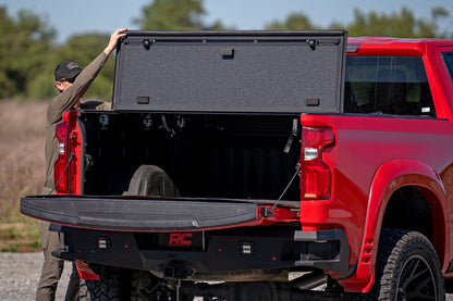 Hard Tri-Fold Flip Up Bed Cover 6 Foot 7 Inch Bed Chevy/GMC Sierra 1500 (19-26)/Silverado 1500 (19-26) Rough Country-3