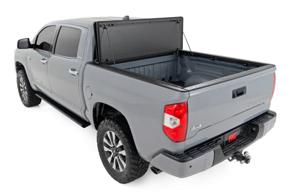 Hard Tri-Fold Flip Up Bed Cover 5 Foot 7 Inch Bed Toyota Tundra 2WD/4WD (07-21) Rough Country-4