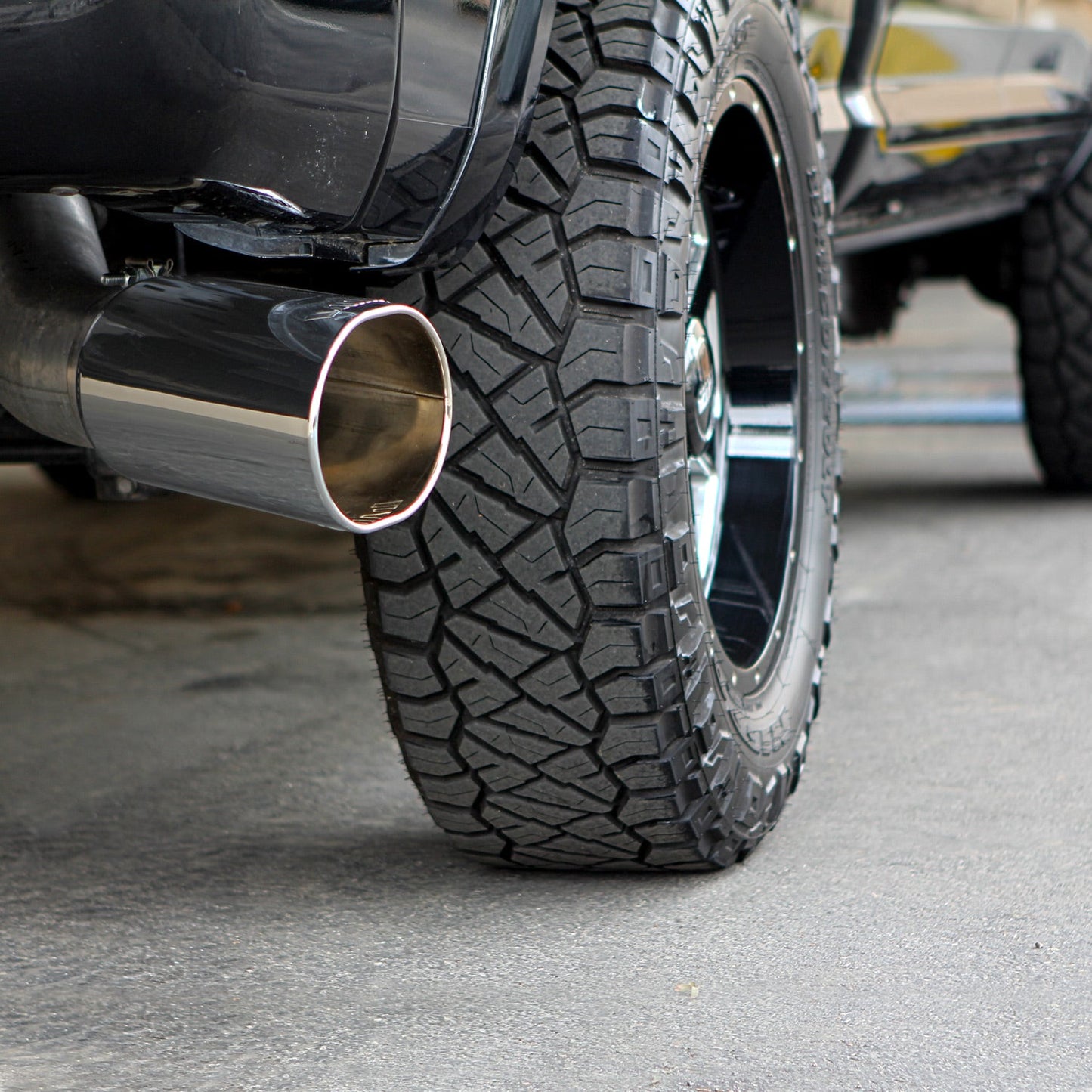 Monster Exhaust System 5-inch Single Exit Chrome Tip for 13-18 Ram 2500/3500 6.7L Cummins Mega-Cab SB Banks Power-2