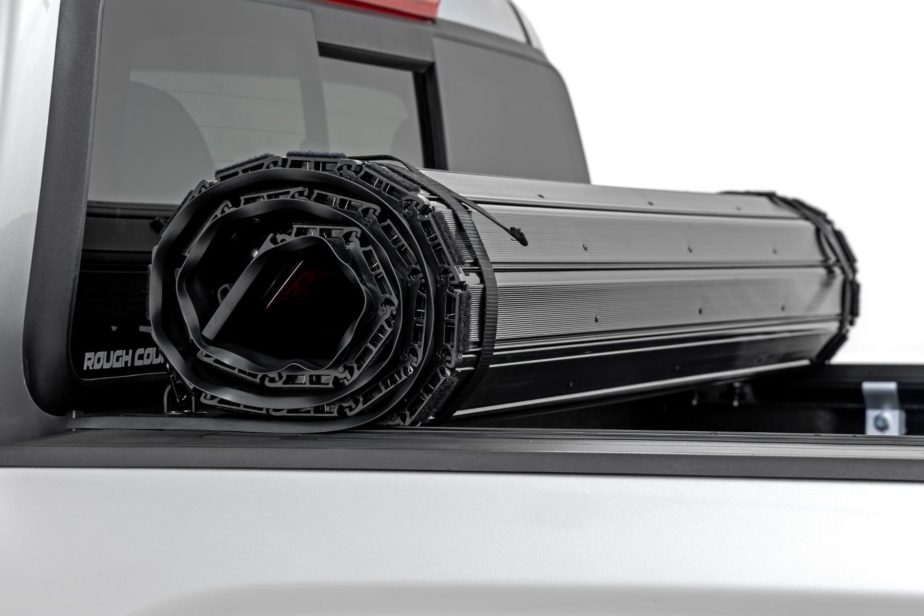 Hard Roll Up Bed Cover 5 Foot Bed Chevy/GMC Canyon/Colorado 2WD/4WD (15-22) Rough Country-3